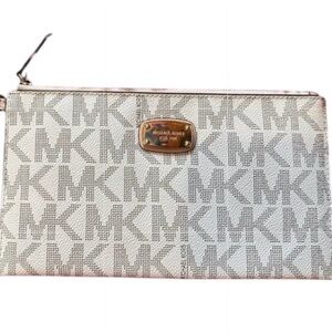 Michael Kors Logo Wristlet